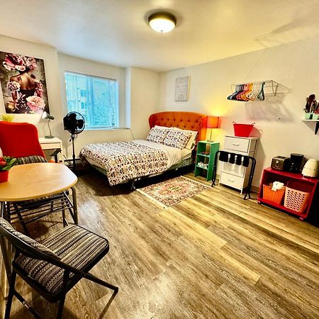 Micro Studio Apartment In University District- 10 Mins Walk To University Of Wa Seattle Exterior foto