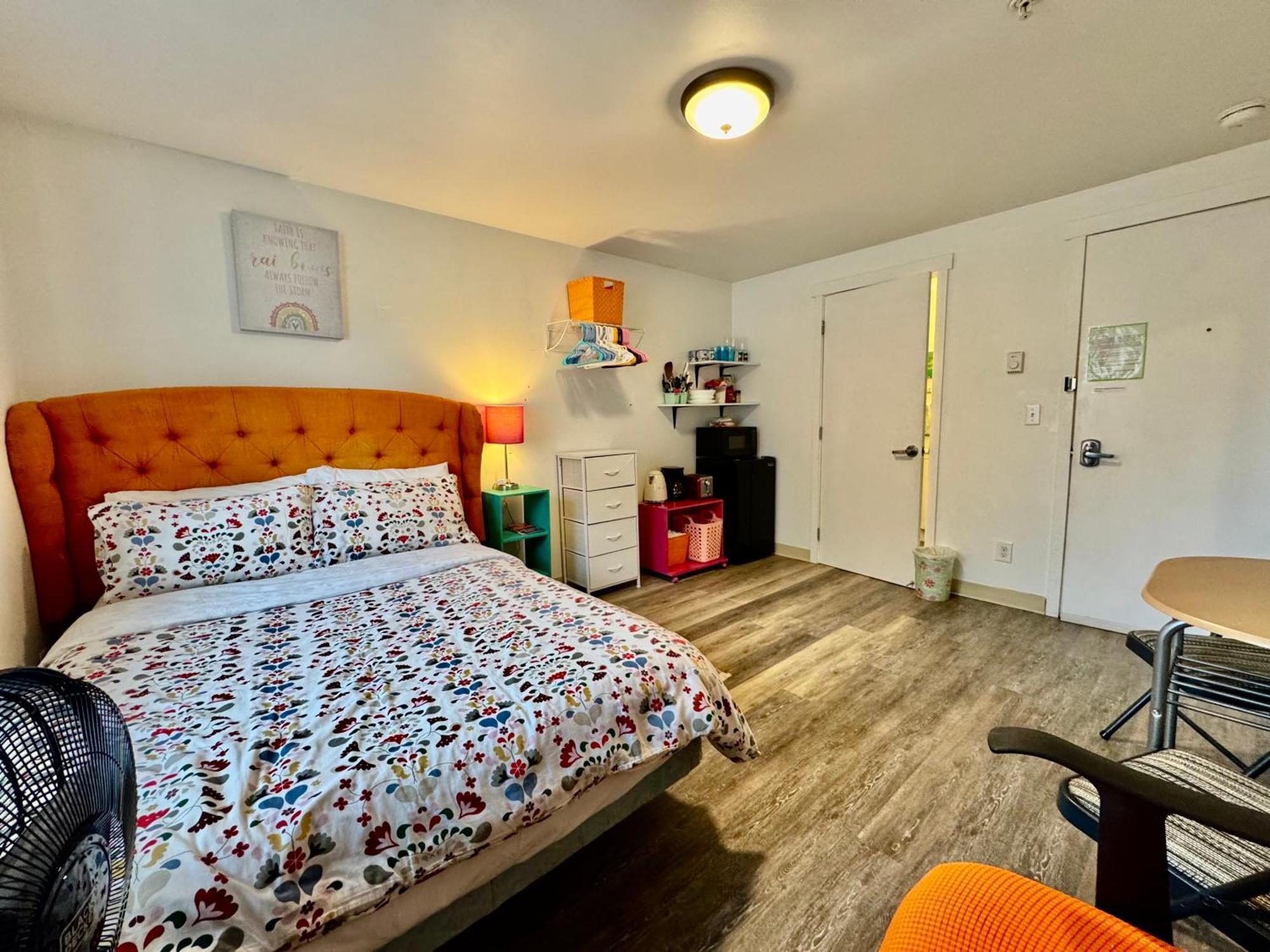 Micro Studio Apartment In University District- 10 Mins Walk To University Of Wa Seattle Exterior foto
